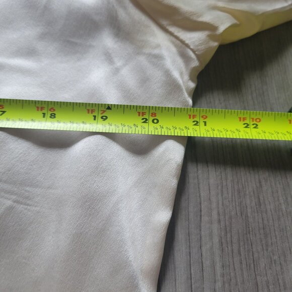 Amanda Smith Pure Silk Ivory Button-Up Blouse Womens L Long Sleeve - Picture 8 of 8